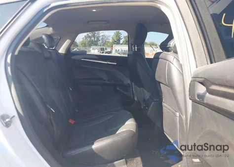 2017 Ford Fusion Titanium z USA, uszkodzony, nr VIN 3FA6P0K99HR231577